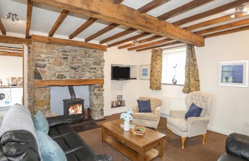 Llanddaniel Fab Casa | Plas Cefn Mawr