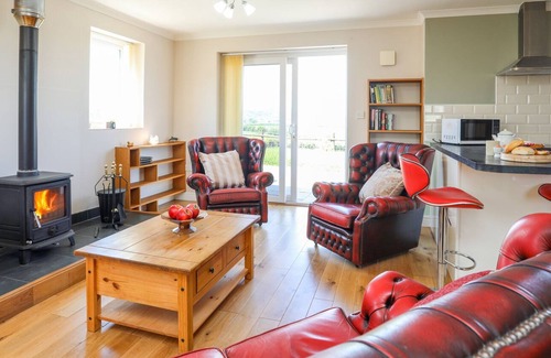 Llanddeusant Cabaña | PLAS Y BRAIN UCHAF, admite mascotas en Cemaes Bay, Ref 1011990