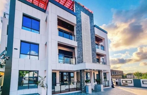 Sekondi-Takoradi Apartamento | Platinum Lux 2-bedroom unit at the O's Apartments