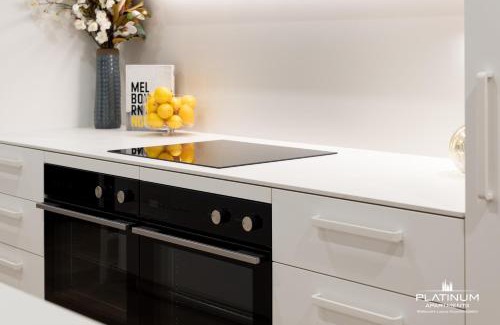 Docklands Apartamento | Platinum Luxury Stays at Aston