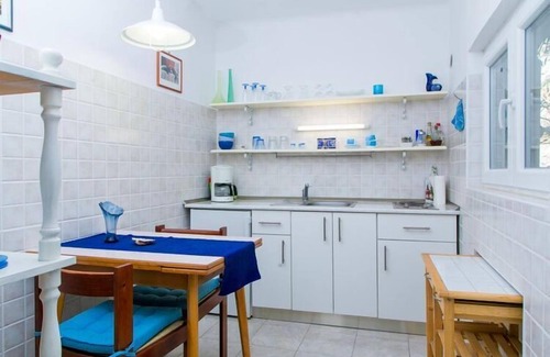 Montovjerna Apartamento | Plavi Zal Apartment - One Bedroom Apartment with Two Terraces