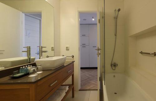 Tel Aviv Promenade Hotel | Play Hatzuk Beach
