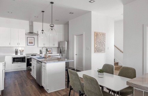 Central Arlington Casa | Luxe & Lonestar