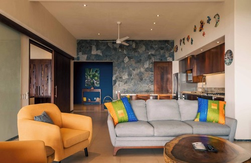 Ixtapa - Zihuatanejo Condominio | Playa Blanca 24, Luxury Beachfront Apartment