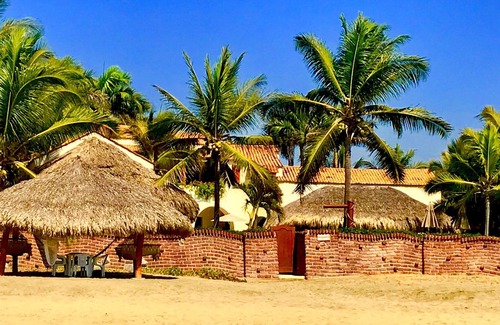 Barra de Potosi Casa | Playa Blanca Estate Beachfront (solo adultos)