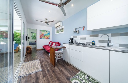 Potrero Casa | Playa Potrero - Cute, modern Containerhome w/ pool for 2 people