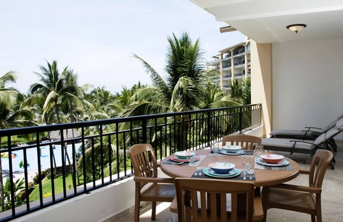 Nuevo Vallarta Condominio | Playa Royale three beds/two bads condo 3508