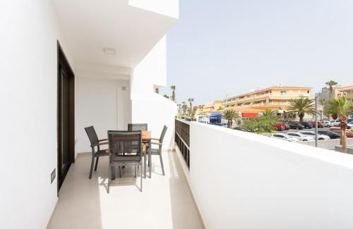 Playa San Juan Apartamento | PLAYA SAN JUAN Perfect Stay by Sunkeyrents