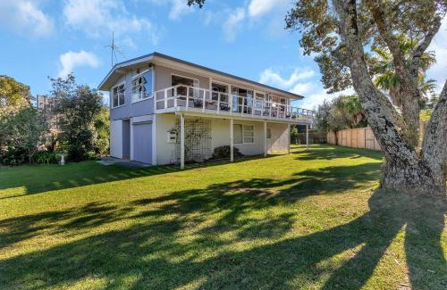 Matapouri Casa | Playtime Plus - Matapouri Holiday Home