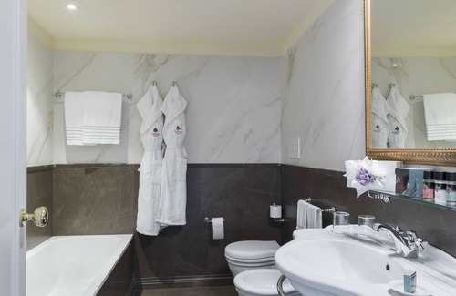 Santa Croce Hotel | Plaza Hotel Lucchesi
