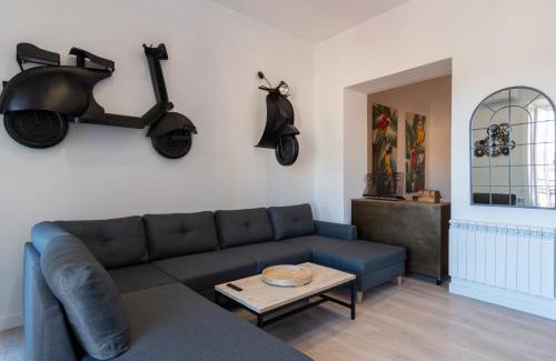 Sol Apartamento | PLAZA MAYOR groups by MONARO*