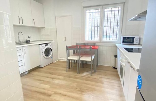 Deusto Apartamento | Plaza Placido Careaga 8
