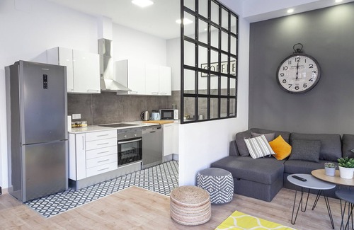 La Seu Apartamento | Plaza Redonda Center - 3 Bedroom Heart of Valencia ,Max 8 Pax