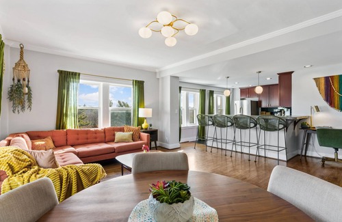Kansas City Condominio | Plaza Scenic - Fab Plaza Condo + View of Nelson!