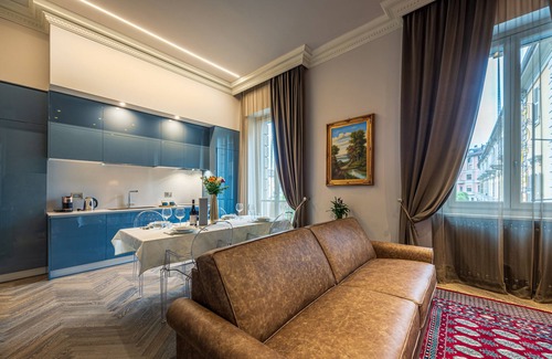 Alba Apartamento | Plaza View Luxury Apartment, Alba