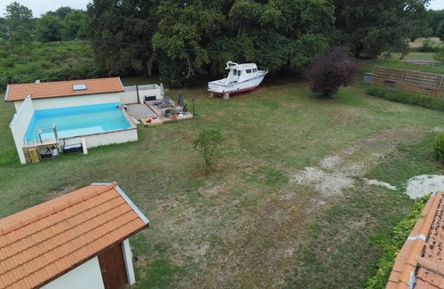 Vensac Casa | Pleasant 1 Bedroom Villa with Private Pool / Yard