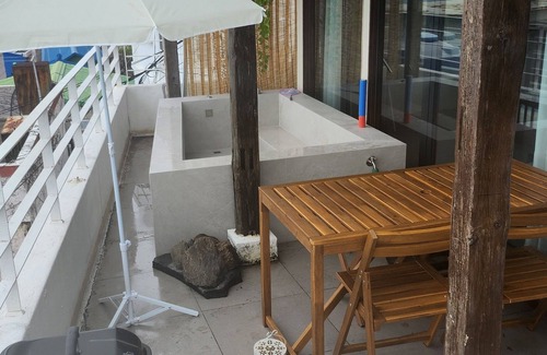Yeongdo Apartamento | Pleasant 2-bedroom apartment with AC in bustling Busan