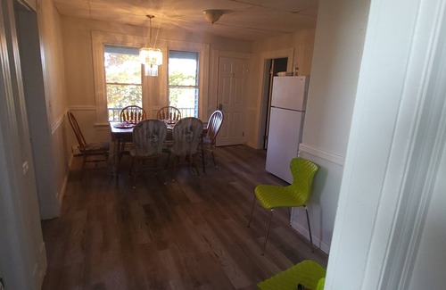 Waterbury Apartamento | Pleasant 3-bedroom apartment family friendly with WiFi in Waterbury ct