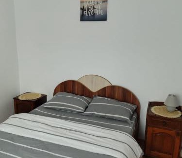 Pitesti Apartamento | Pleasant Banat apartment near amenities