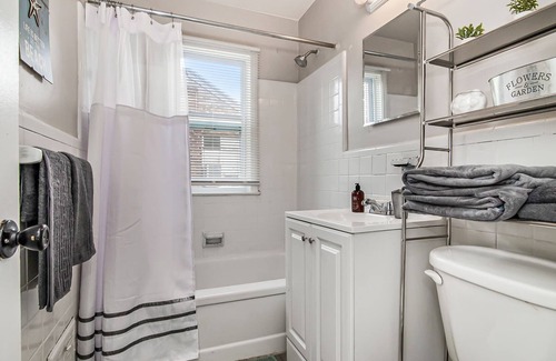Detroit Casa | Pleasant Family Stay in Home near Downtown Detroit