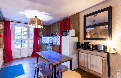 Castelnaud-la-Chapelle Casa | Pleasant House at the Foot of the Castle and the Dordogne