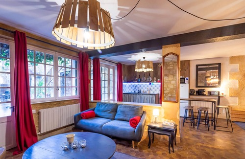Castelnaud-la-Chapelle Casa | Pleasant House at the Foot of the Castle and the Dordogne