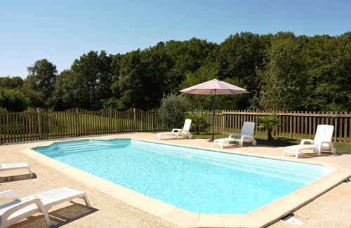 Cenac-et-Saint-Julien Casa | AGRADABLE AGRADABLE CON PISCINA PRIVADA