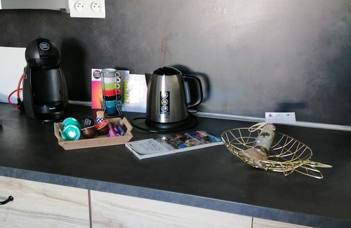 Vinon-sur-Verdon Casa | Pleasant new terrace apartment sleeps 6