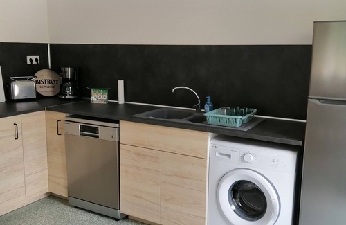 Vinon-sur-Verdon Casa | Pleasant new terrace apartment sleeps 6