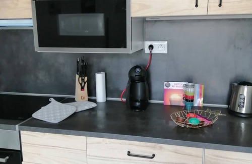 Vinon-sur-Verdon Casa | Pleasant new terrace apartment sleeps 6