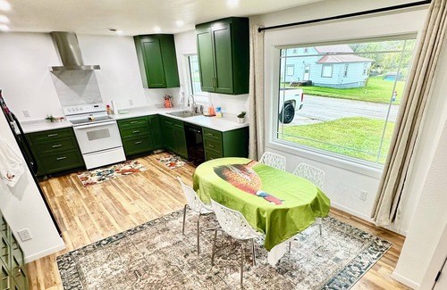 Eureka Casa | Pleasant pheasant meets all your needs!