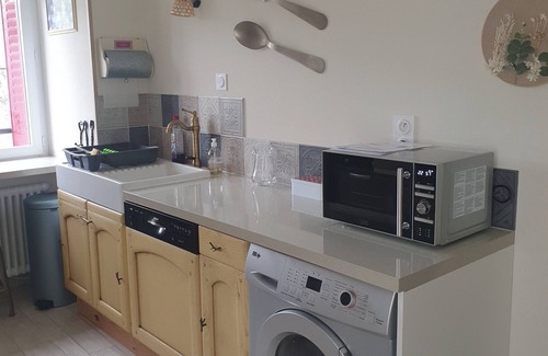 La Bourboule Apartamento | Pleasant, quiet apartment with terrace in the hills above La Bourboule.