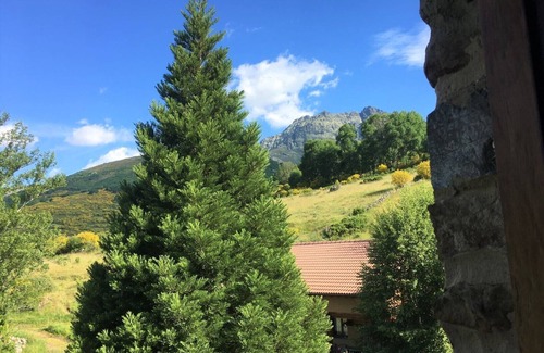 Triollo Casa | Agradable casa rural Fuentes carrionas a los pies del famoso pico Curavacas