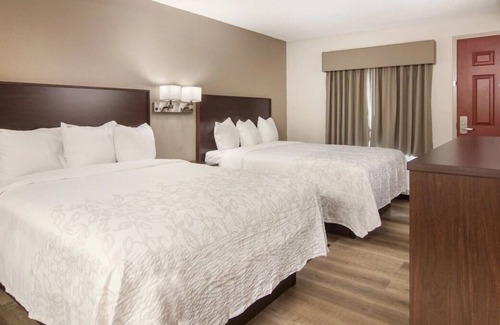Erie Casa | Pleasant Stay, Convenient Location, Pets Allowed