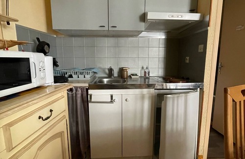 Ax-les-Thermes Apartamento | Pleasant T2 FURNITURE in the Ax Les Thermes hypercentre, 5 minutes from the Teich thermal baths