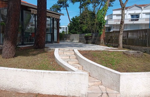 Les Mathes Casa | Pleasant vacation home in the center of town