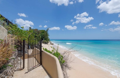 Durants Condominio | Sandy Cove PH 501 in St James by Personal Villas - Breathtaking Luxurious Haven