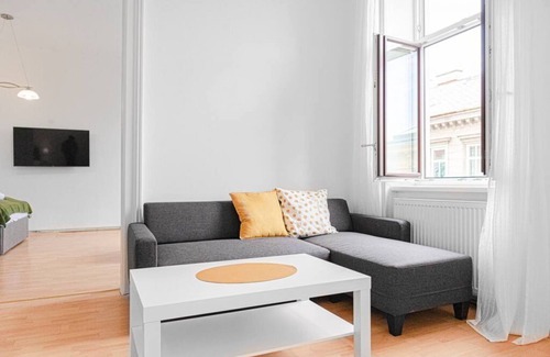 Wahring Apartamento | Pleasing 2BR Apt. AKH-Perfect for Groups