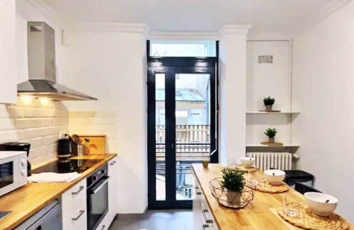Downtown Angers Apartamento | Plein center 8pers 4ch 2sdb, Terrace, billiard table
