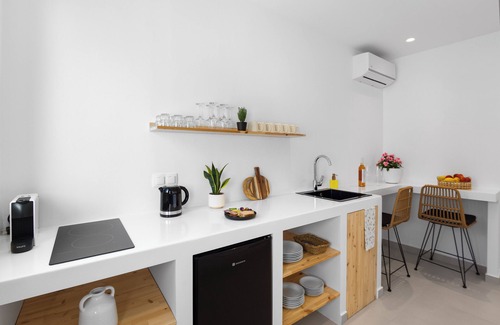 Naousa Apartamento | Plori Suite 3