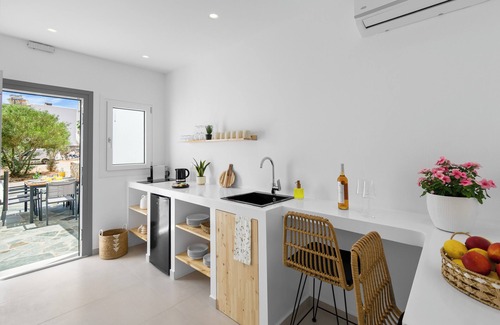 Naousa Apartamento | Plori Suite 3