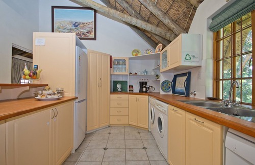 Steenberg Estate Cabina | Plotsklaps Self Catering Cottage