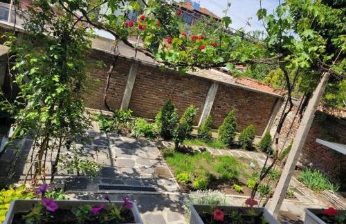 Plovdiv Center Apartamento | Plovdiv Top Center 2 Bedroom Apartment, FREE Parking