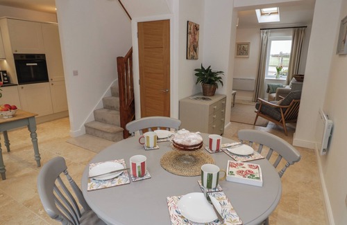 Hellidon Cabaña | PLUM BARN, family friendly, with a garden in Catesby