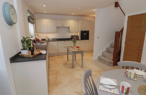 Hellidon Cabaña | PLUM BARN, family friendly, with a garden in Catesby