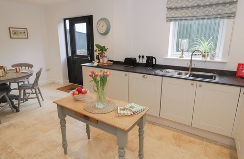 Hellidon Cabaña | PLUM BARN, family friendly, with a garden in Catesby