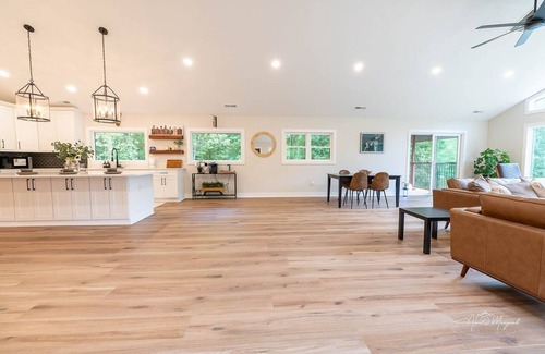 Helmsburg Casa | Plum Creek Lodge | Rustic Luxury Retreat