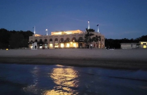Michigan City Apartamento | Plush Retreat Central Location Private FreeParking