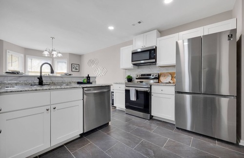 Riverdale Casa | Plush Two Bedroom Retreat. A Home Away From Home!