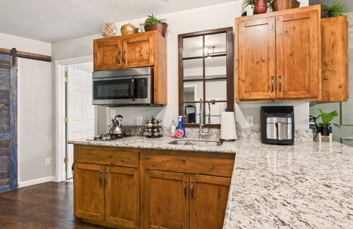 Philomath Casa | PNW Countryside Estate with Playground and Pickleball court